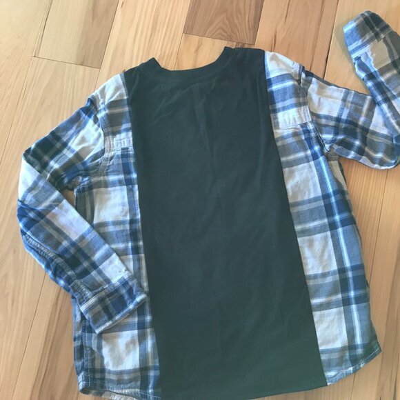 Upcycled Oversized Astronaut Graphic T-Shirt, Boy’s Size 10-12: Pullover Sweater - Picture 6 of 11